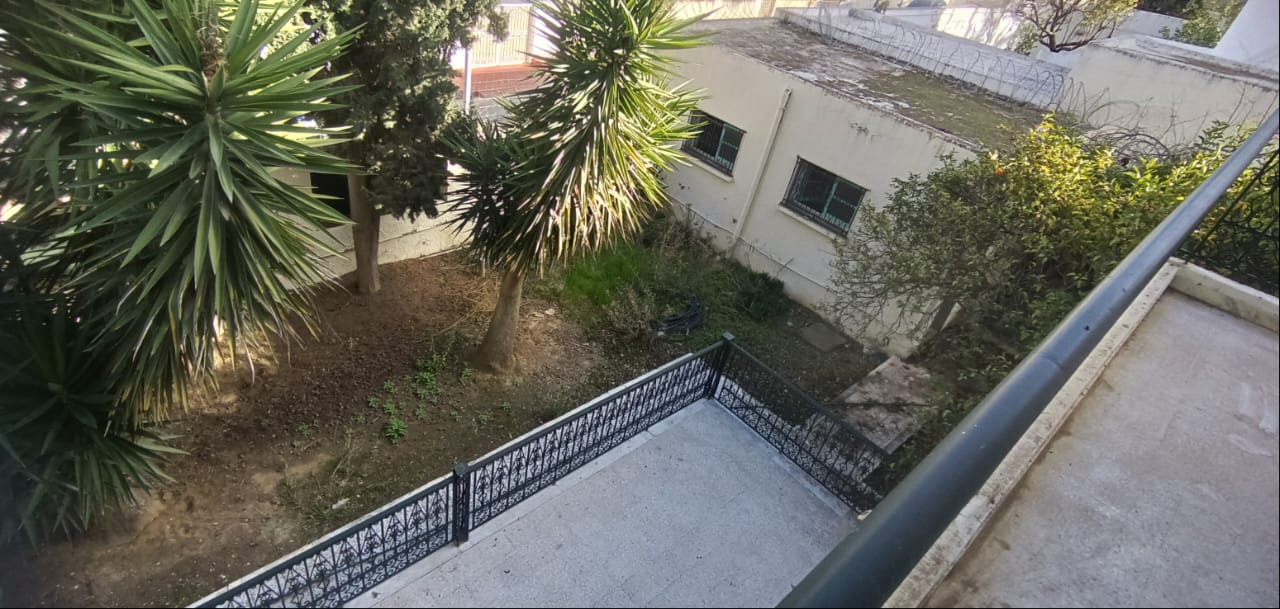 Ariana Ville&nbsp;El Menzah 5&nbsp;Vente&nbsp;Maisons&nbsp;Villa d'angle au menzah 5