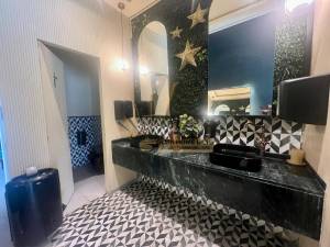 La Marsa&nbsp;Berge Du Lac&nbsp;Vente&nbsp;Appart. 1 pi�ce&nbsp;Local commercial   fc aux ref444a