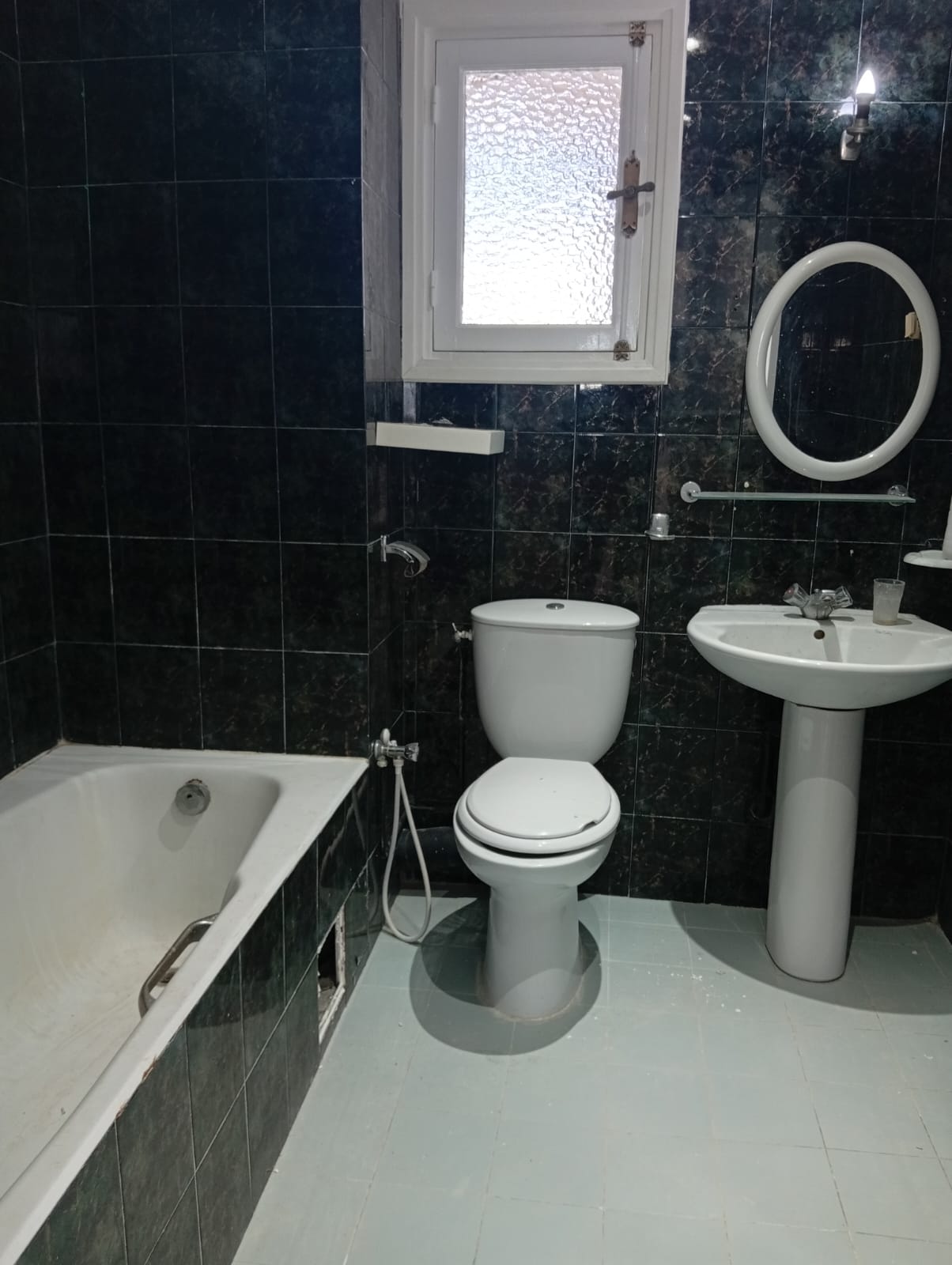 Ariana Ville&nbsp;Cite Ennasr 2&nbsp;Location&nbsp;Appart. 4 pi�ces&nbsp;Un appartement s3 � ennasr 2 kiosque agil