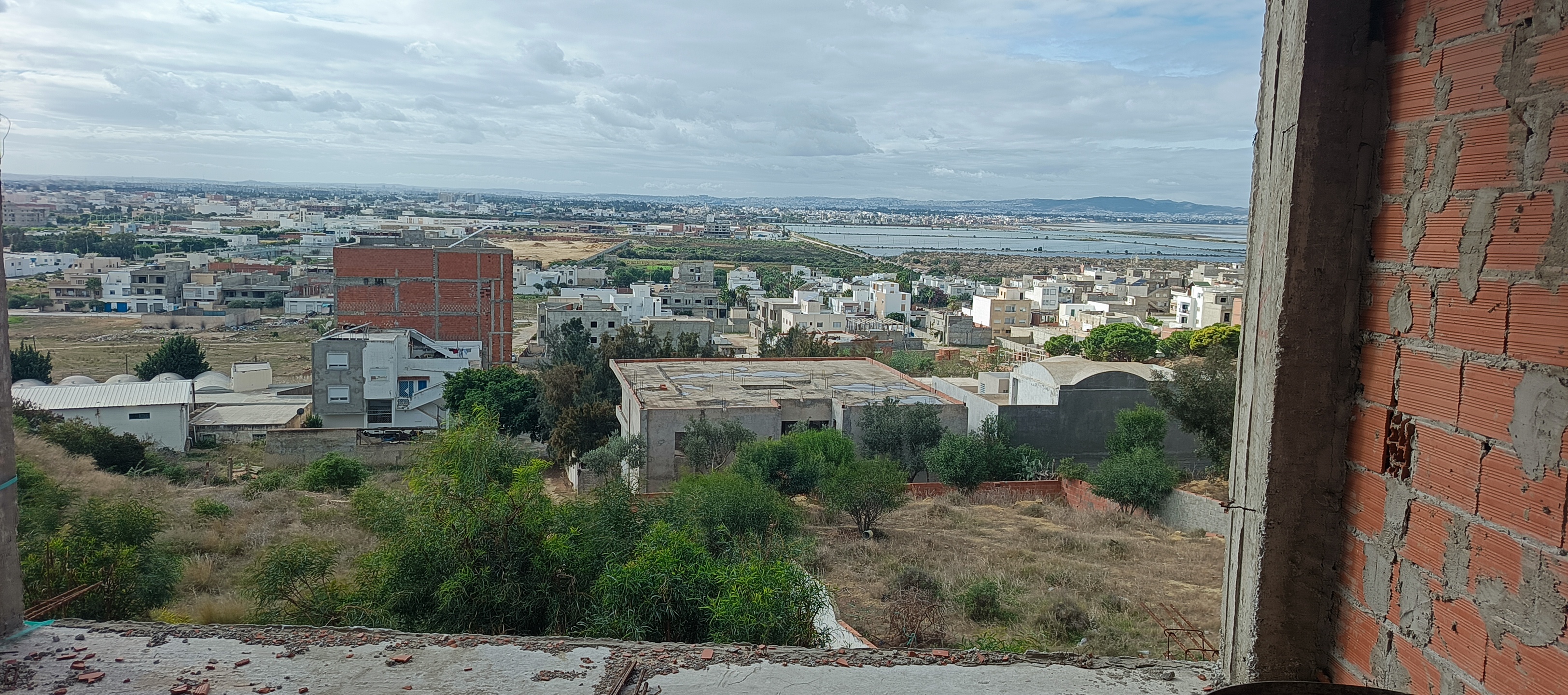 La Marsa&nbsp;Gammart&nbsp;Vente&nbsp;Maisons&nbsp;Villa style am�ricain inachev�e