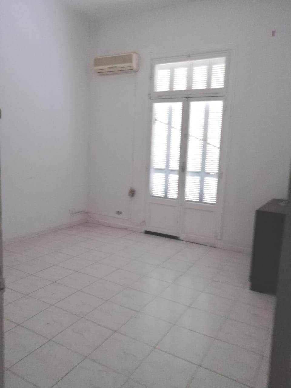 El Menzah&nbsp;Tunis Belvedere&nbsp;Vente&nbsp;Appart. 3 pi�ces&nbsp;Appart hall trois pi�ces au 1er �tage