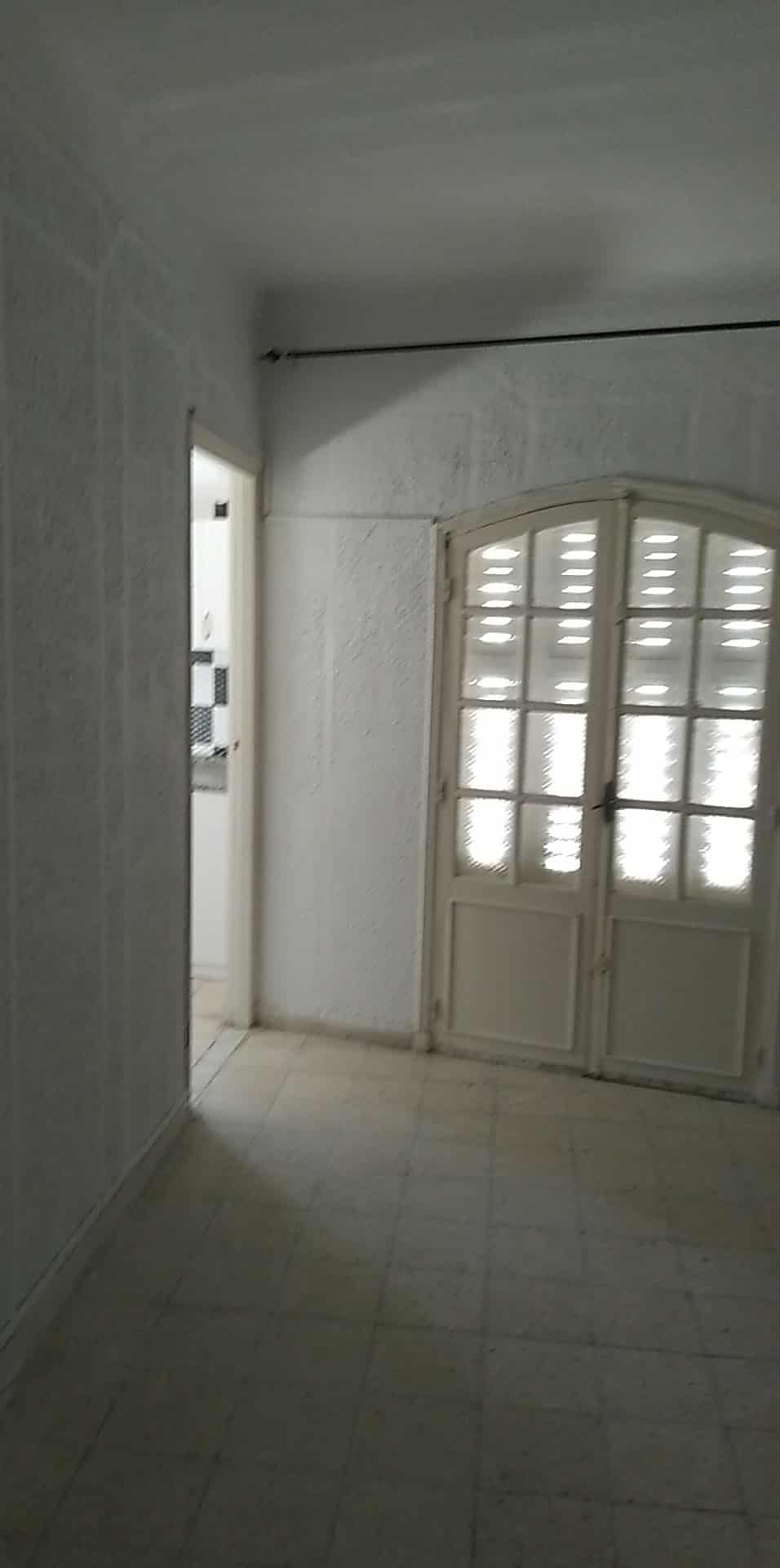 El Kram&nbsp;Le Kram Ouest&nbsp;Location&nbsp;Maisons&nbsp;Premier �tage de maison salon et 2 chambres