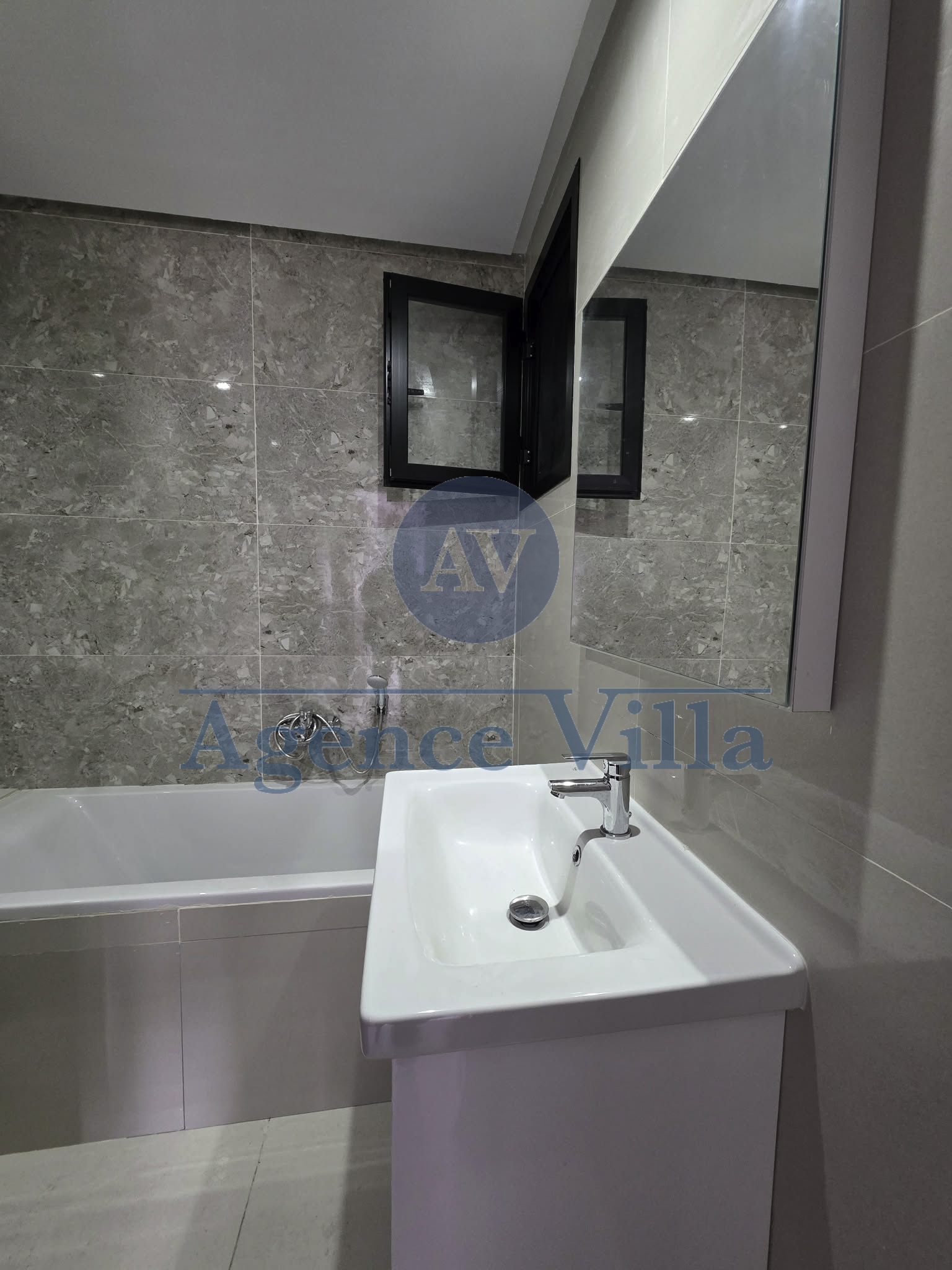 Ain Zaghouan&nbsp;Ain Zaghouan&nbsp;Location&nbsp;Appart. 3 pi�ces&nbsp;Appartement s2 neuf a ain zaghouan