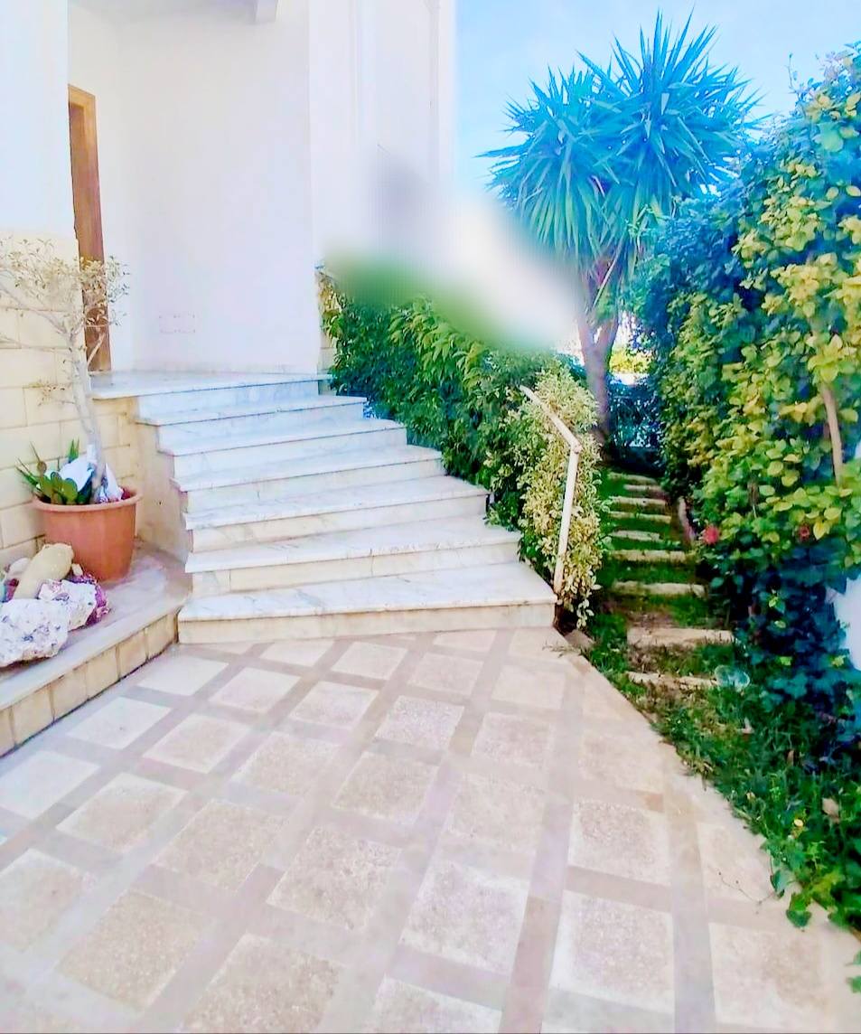 Ariana Ville&nbsp;Cite Ennasr 2&nbsp;Vente&nbsp;Maisons&nbsp;Agr�able villa 3 niveaux ennasr 2