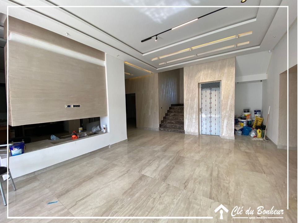 Sidi Thabet&nbsp;Sidi Thabet&nbsp;Vente&nbsp;Maisons&nbsp;Superbe villa neuve � borj touil