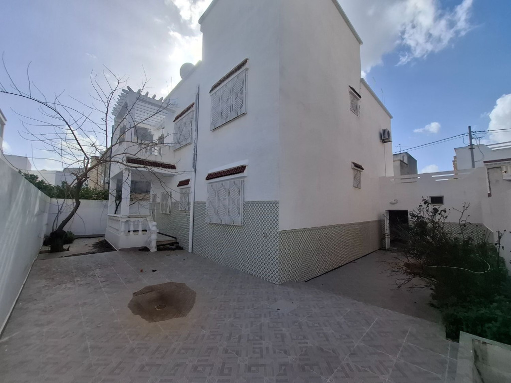 El Mourouj&nbsp;Cite El Mourouj 3 Bis&nbsp;Vente&nbsp;Maisons&nbsp;Villa 6 ch mourouj 4