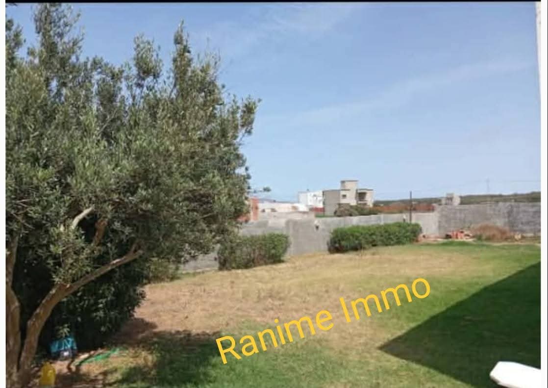 El Haouaria&nbsp;Cite Touristique&nbsp;Vente&nbsp;Appart. 3 pi�ces&nbsp;Maison ds 984m2 el haouaria cap bon
