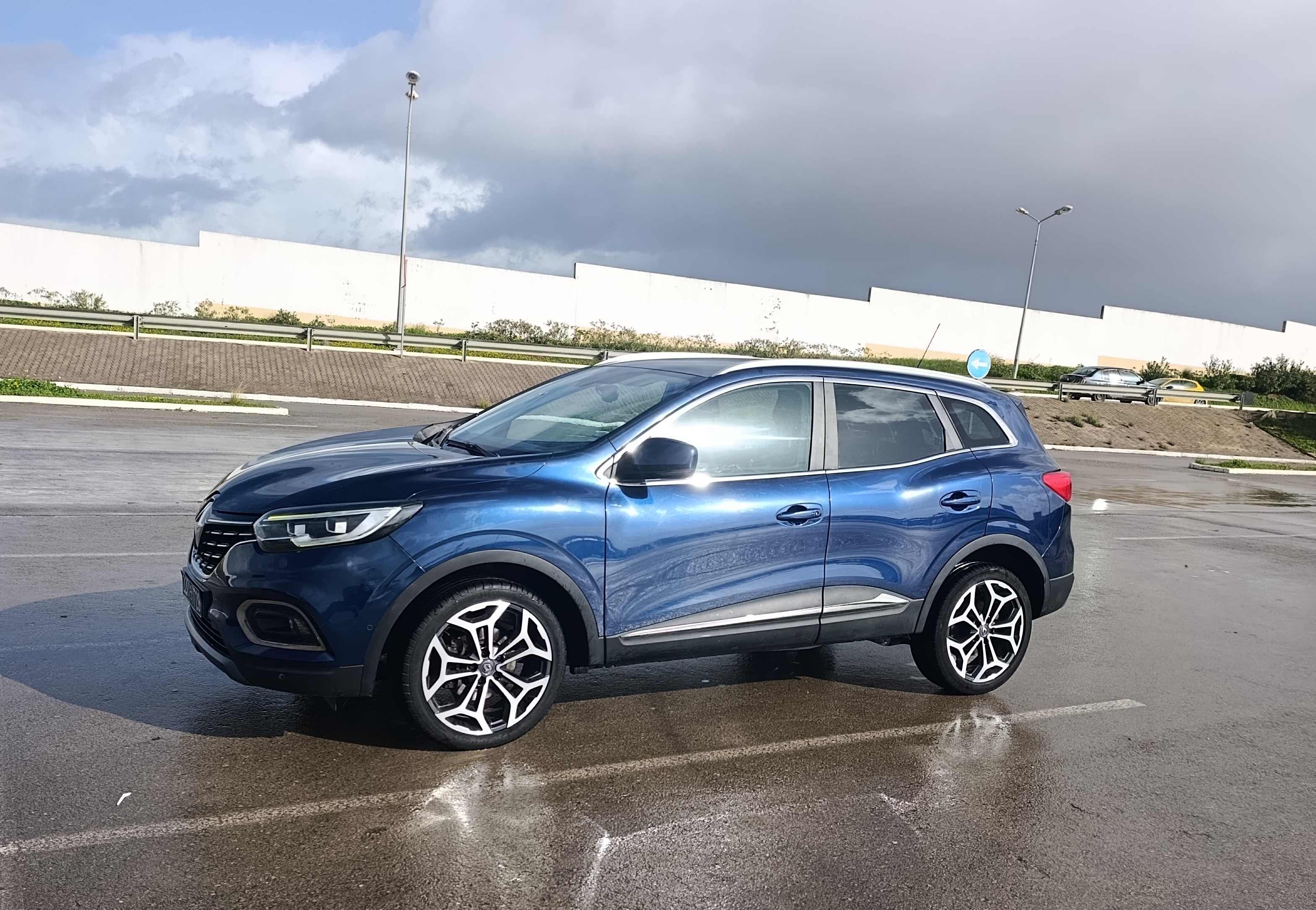 Raoued&nbsp;El Brarja&nbsp;Renault&nbsp;Autre Mod�le&nbsp;Renault kadjar bleu