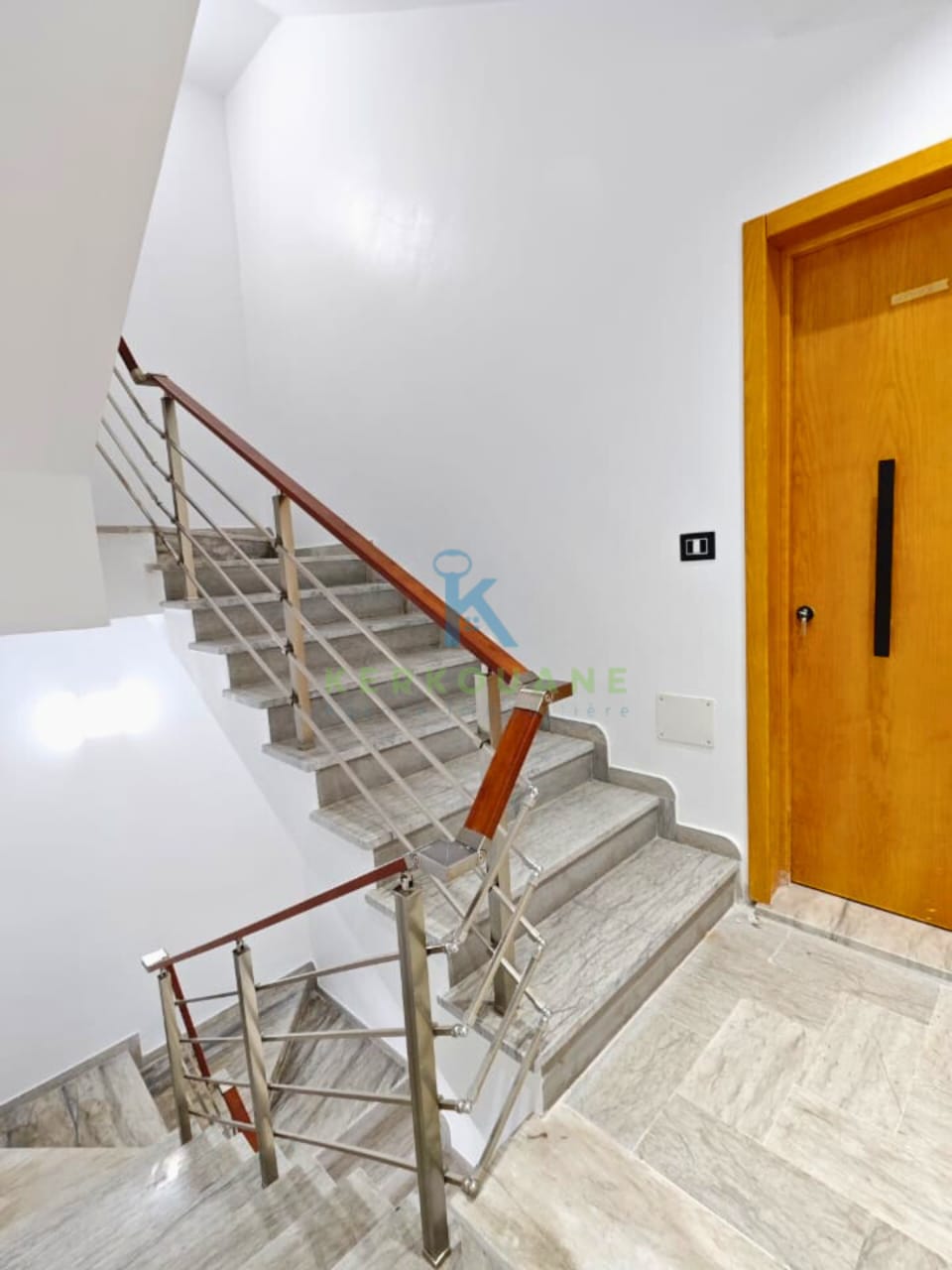 Hammam El Ghezaz&nbsp;Ezzahra&nbsp;Vente&nbsp;Appart. 3 pi�ces&nbsp;Appartement de luxe avec vue sur mer