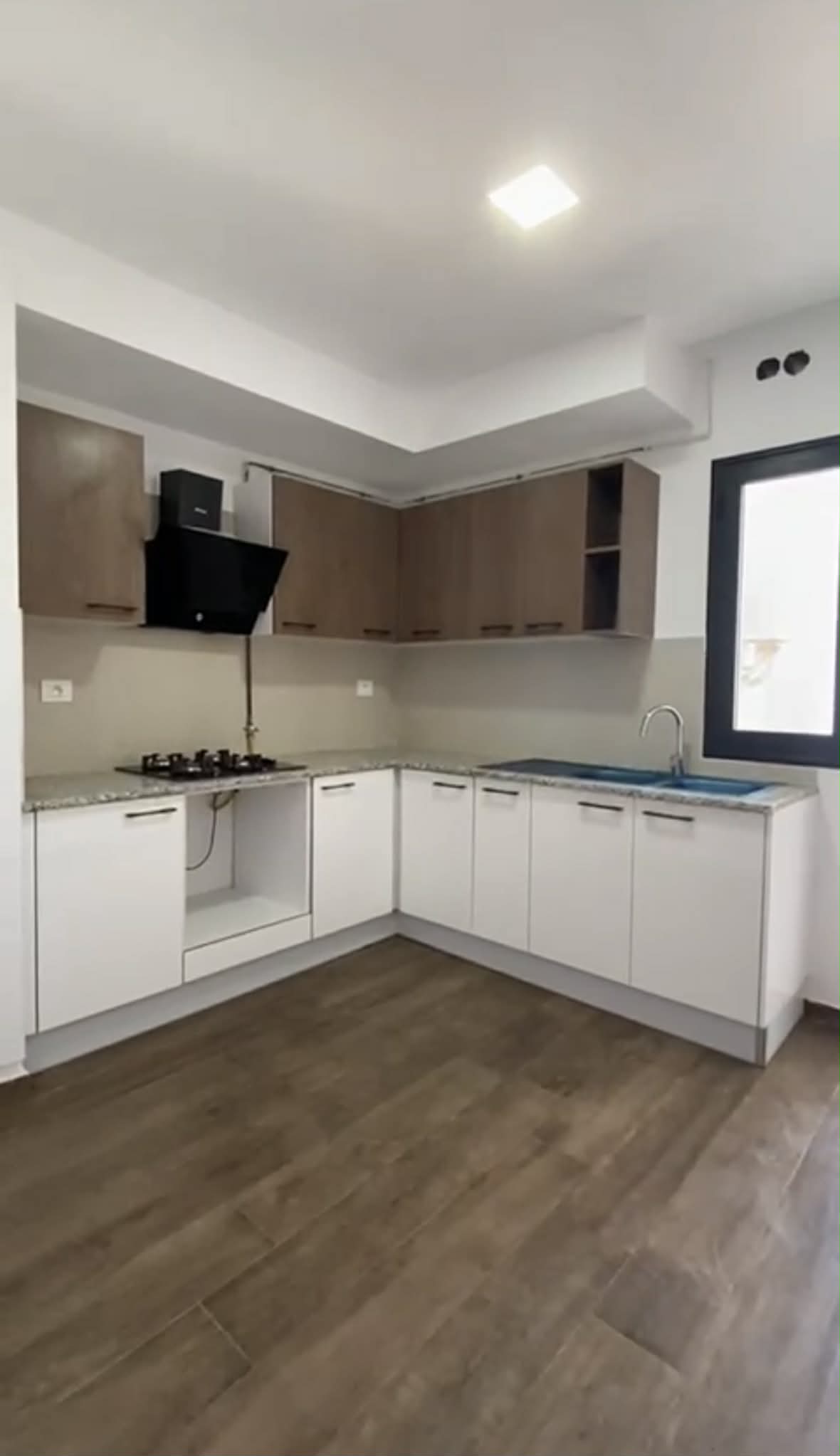 Hammam Chatt&nbsp;Borj Cedria&nbsp;Vente&nbsp;Appart. 3 pi�ces&nbsp;Un magnifique et hs appartement s2 � borj c�dria