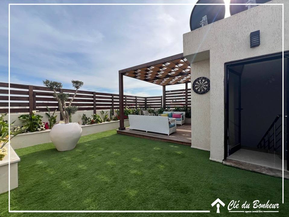 La Soukra&nbsp;Chotrana 1&nbsp;Vente&nbsp;Duplex&nbsp;Superbe triplex � chotrana 1
