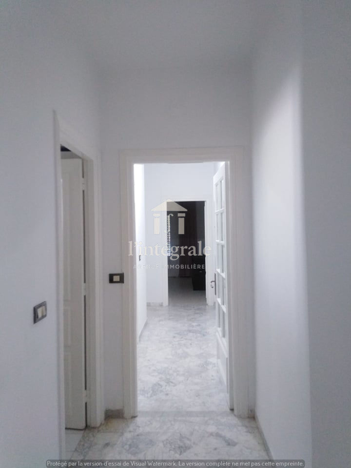Ariana Ville&nbsp;Cite Ennasr 2&nbsp;Location&nbsp;Appart. 4 pi�ces&nbsp;S3 avec place parking et cellier enasser1