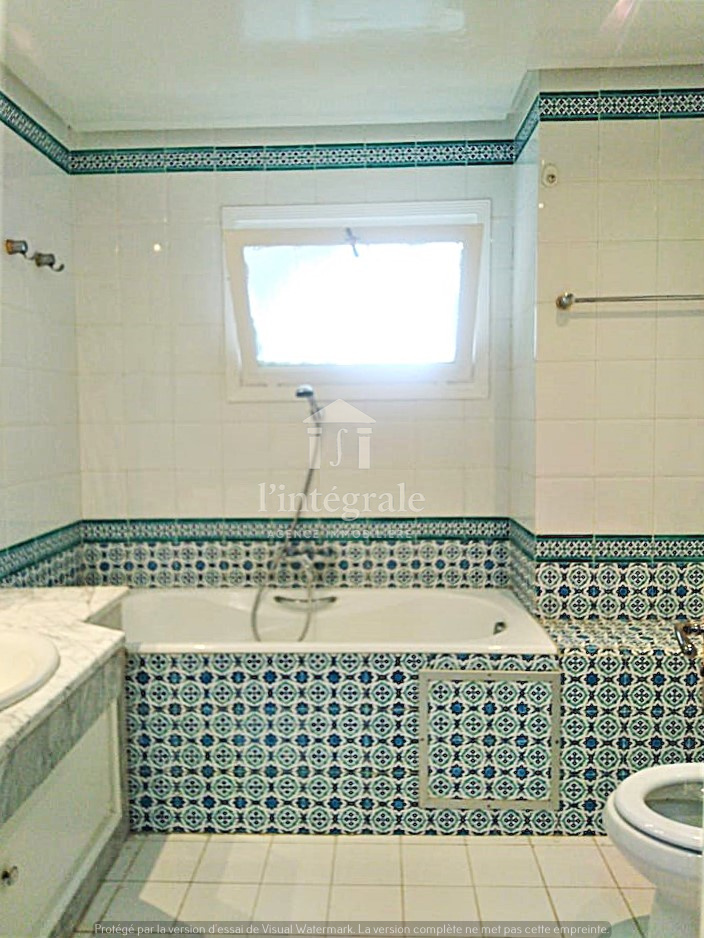 Ariana Ville&nbsp;Cite Ennasr 2&nbsp;Location&nbsp;Appart. 4 pi�ces&nbsp;S3 avec place parking et cellier enasser1