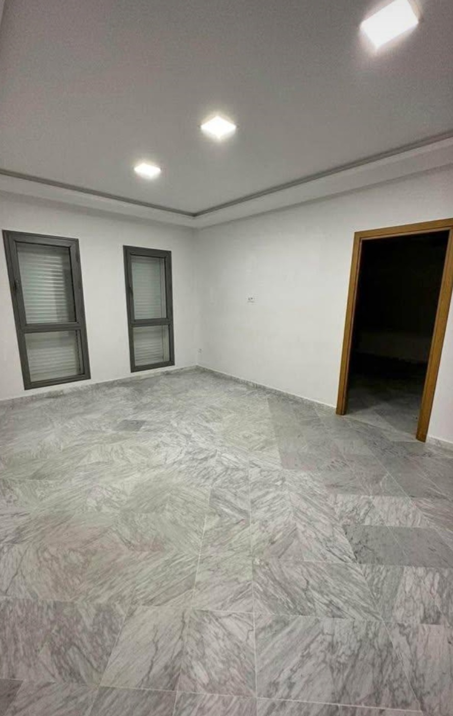 El Menzah&nbsp;El Manar 1&nbsp;Bureaux & Commerces&nbsp;Bureau&nbsp;Bureau h3 a manar 1