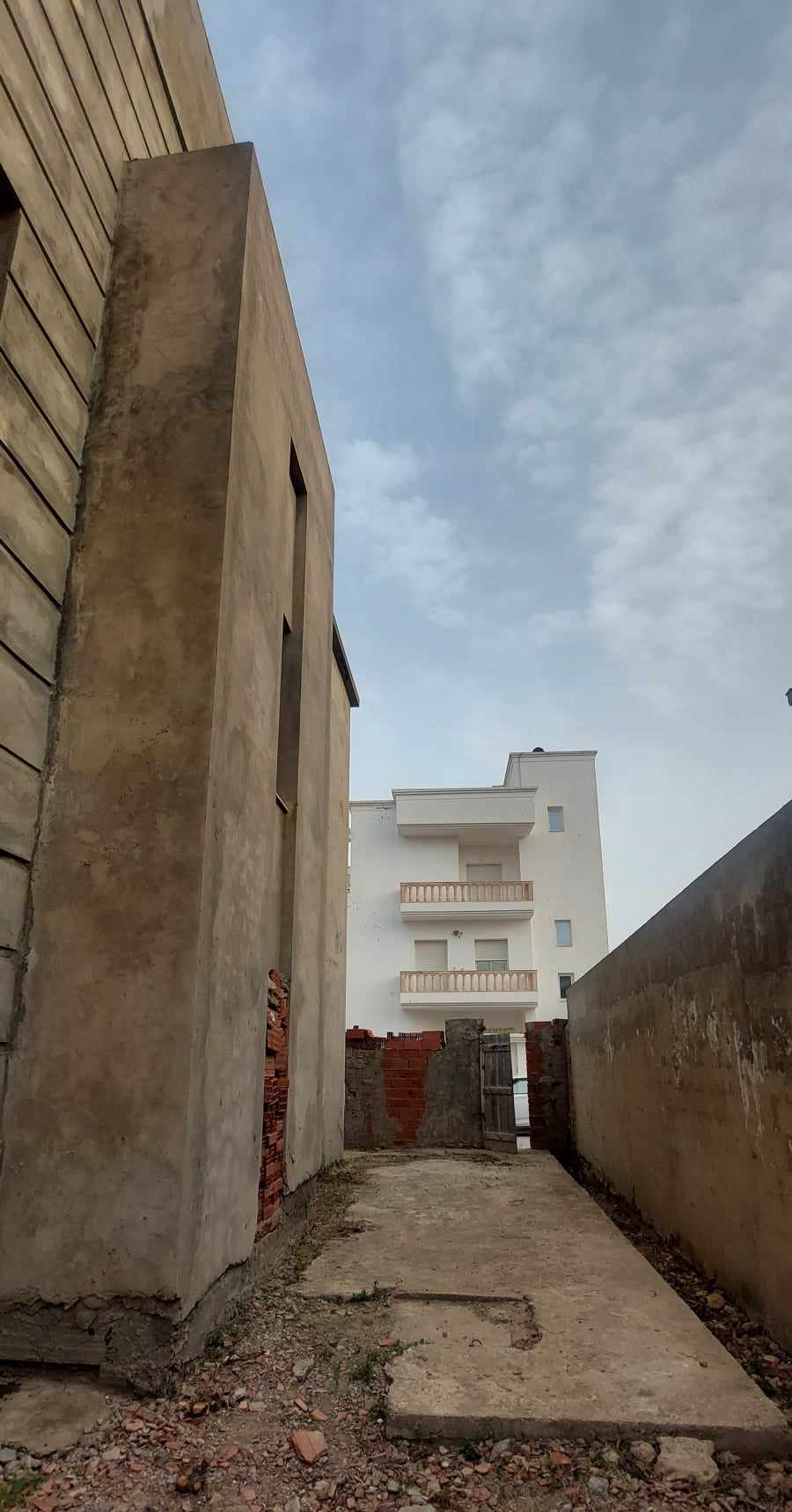 Nabeul&nbsp;Nabeul&nbsp;Vente&nbsp;Maisons&nbsp;Maison inachev�e � la cit� el wafa  afh2