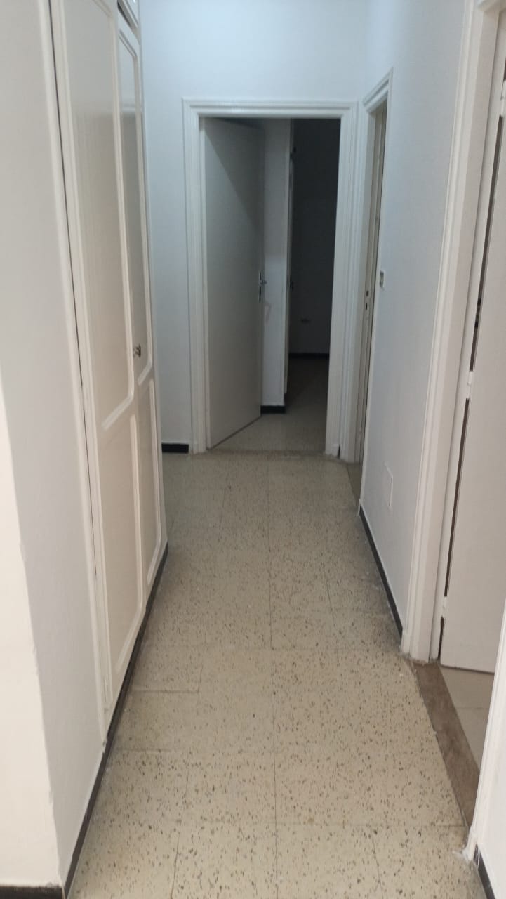 El Omrane&nbsp;El Omrane&nbsp;Vente&nbsp;Appart. 4 pi�ces&nbsp;Appartement a el omrane a  200 mdt