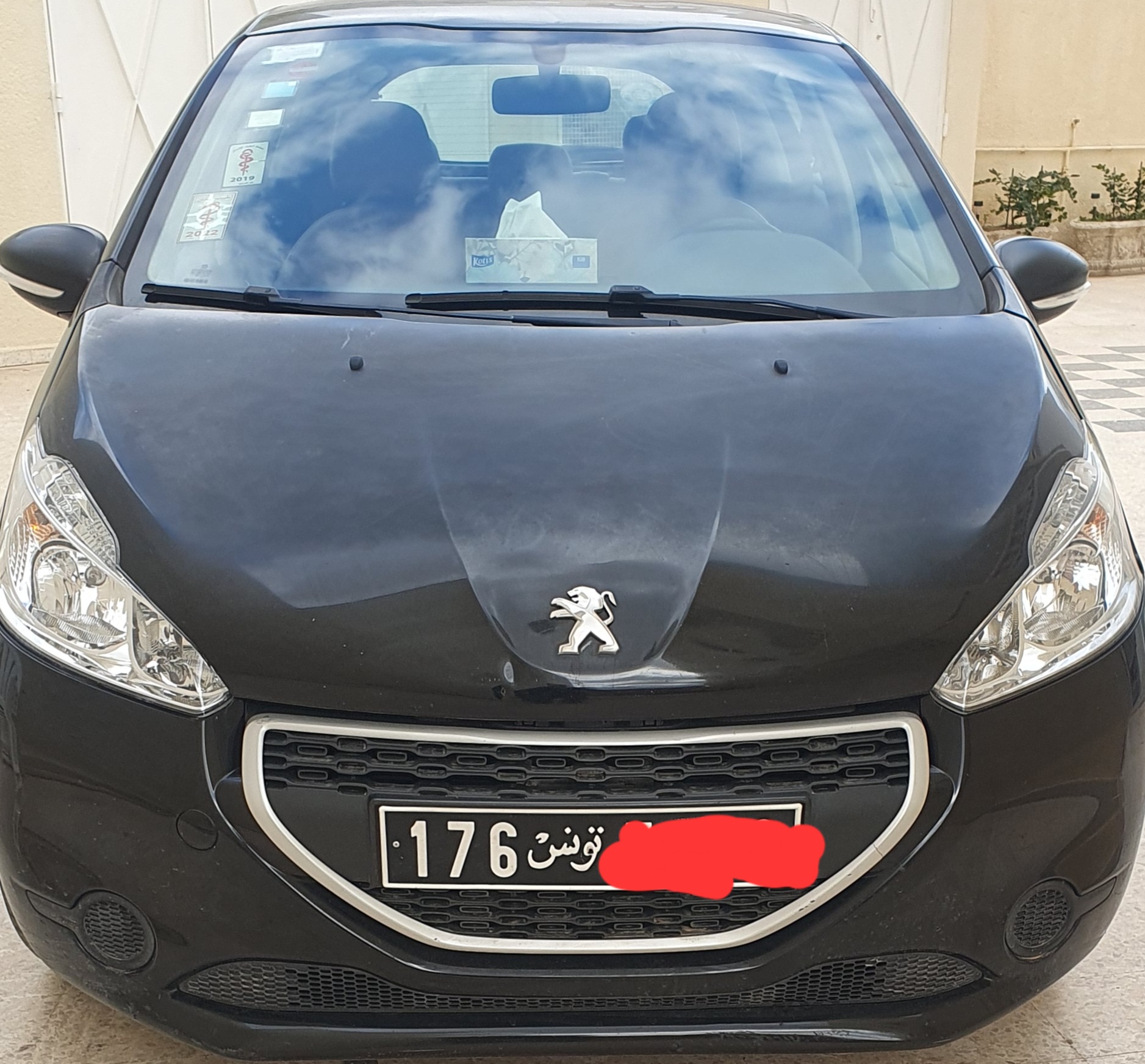 Sousse Jaouhara&nbsp;Khezama Ouest&nbsp;Peugeot&nbsp;208&nbsp;Peugeot 208 tr�s bon etat