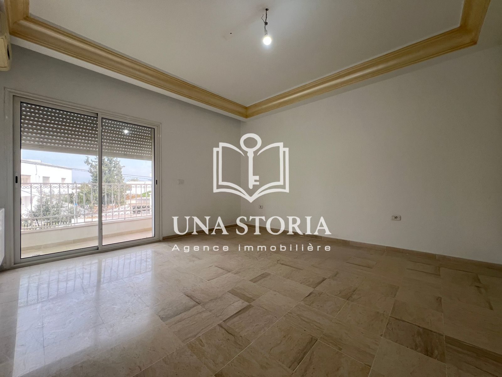 La Soukra&nbsp;Chotrana 2&nbsp;Vente&nbsp;Duplex&nbsp;Duplex en s plus 4  � chotrana 2