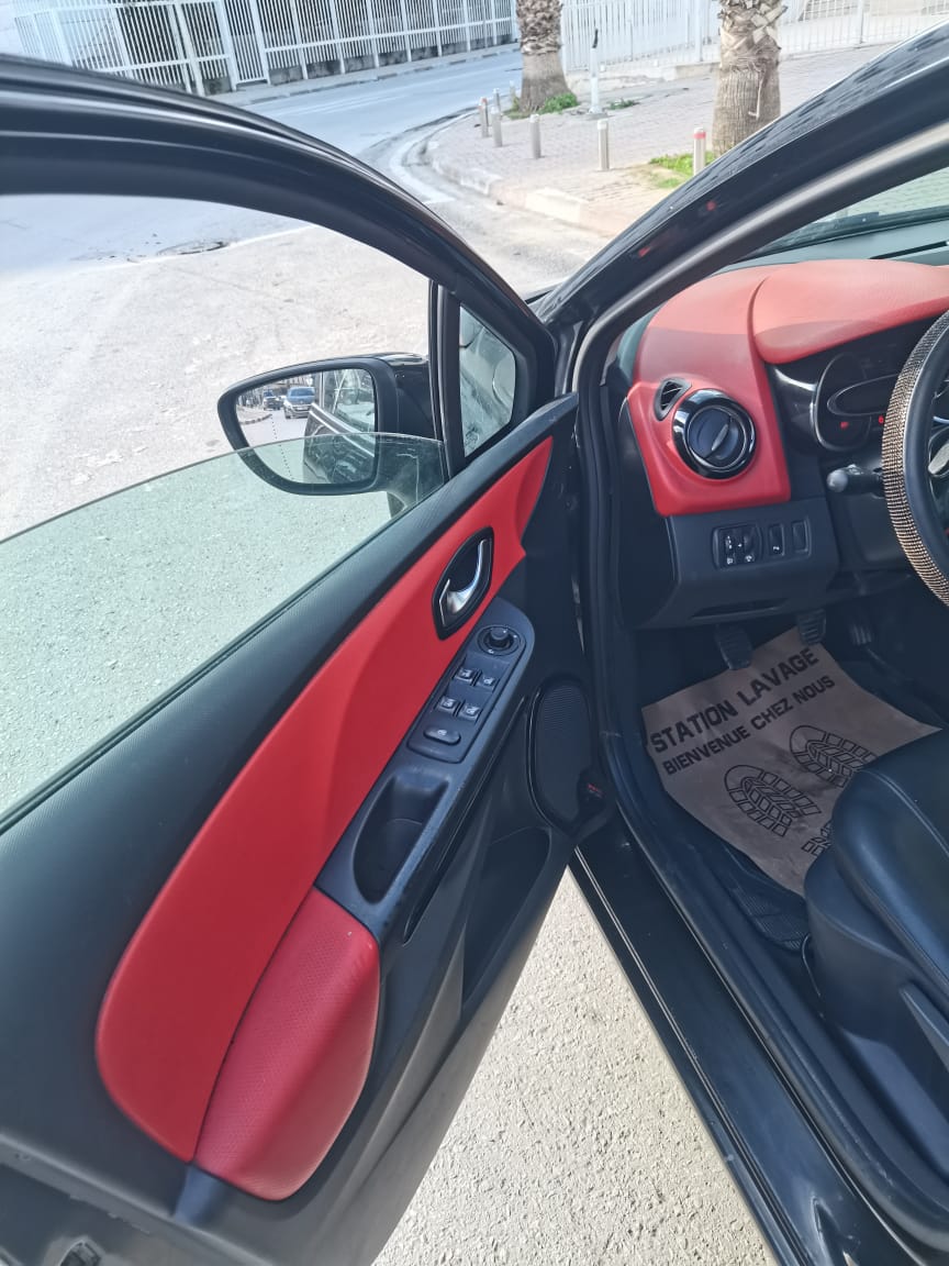 Bab Bhar&nbsp;Bab El Jazira&nbsp;Renault&nbsp;Clio&nbsp;Clio 4 dynamique energy tce 90