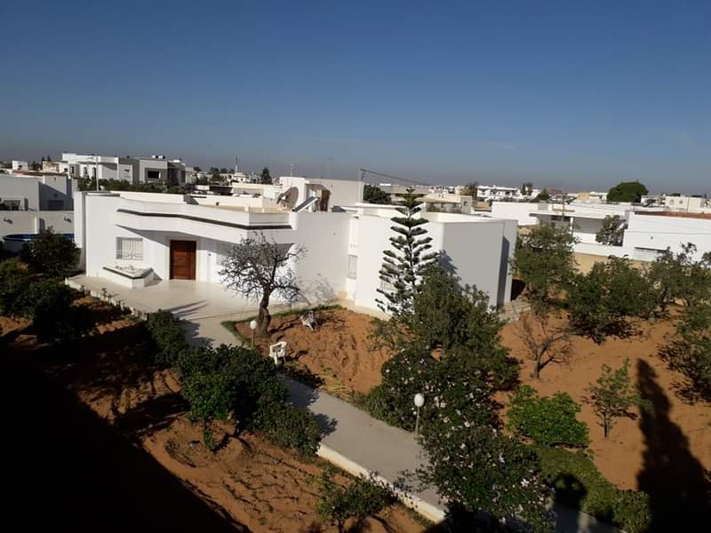 Sfax Sud&nbsp;Merkez Sahnoun&nbsp;Vente&nbsp;Autre&nbsp;'villa sur grand terrain