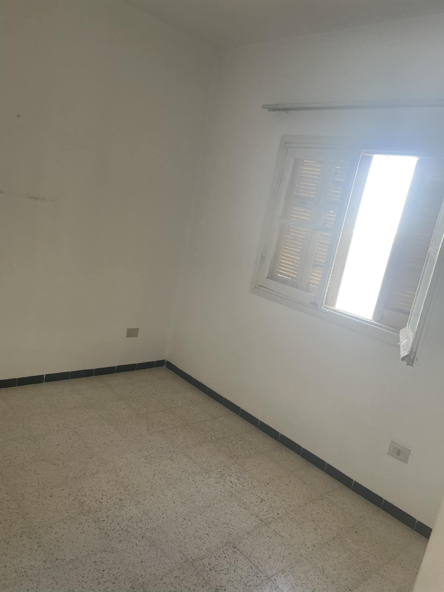 Ettahrir&nbsp;Cite Du Jardin&nbsp;Vente&nbsp;Appart. 4 pi�ces&nbsp;Appartement � cit� el hadika tunis