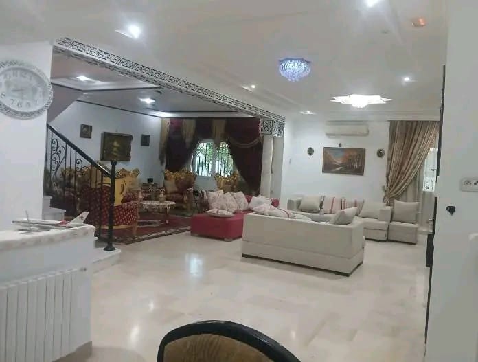 Ezzahra&nbsp;Cite Ennakhil 1&nbsp;Vente&nbsp;Maisons&nbsp;Occasion rare en plein centre ville ezahra