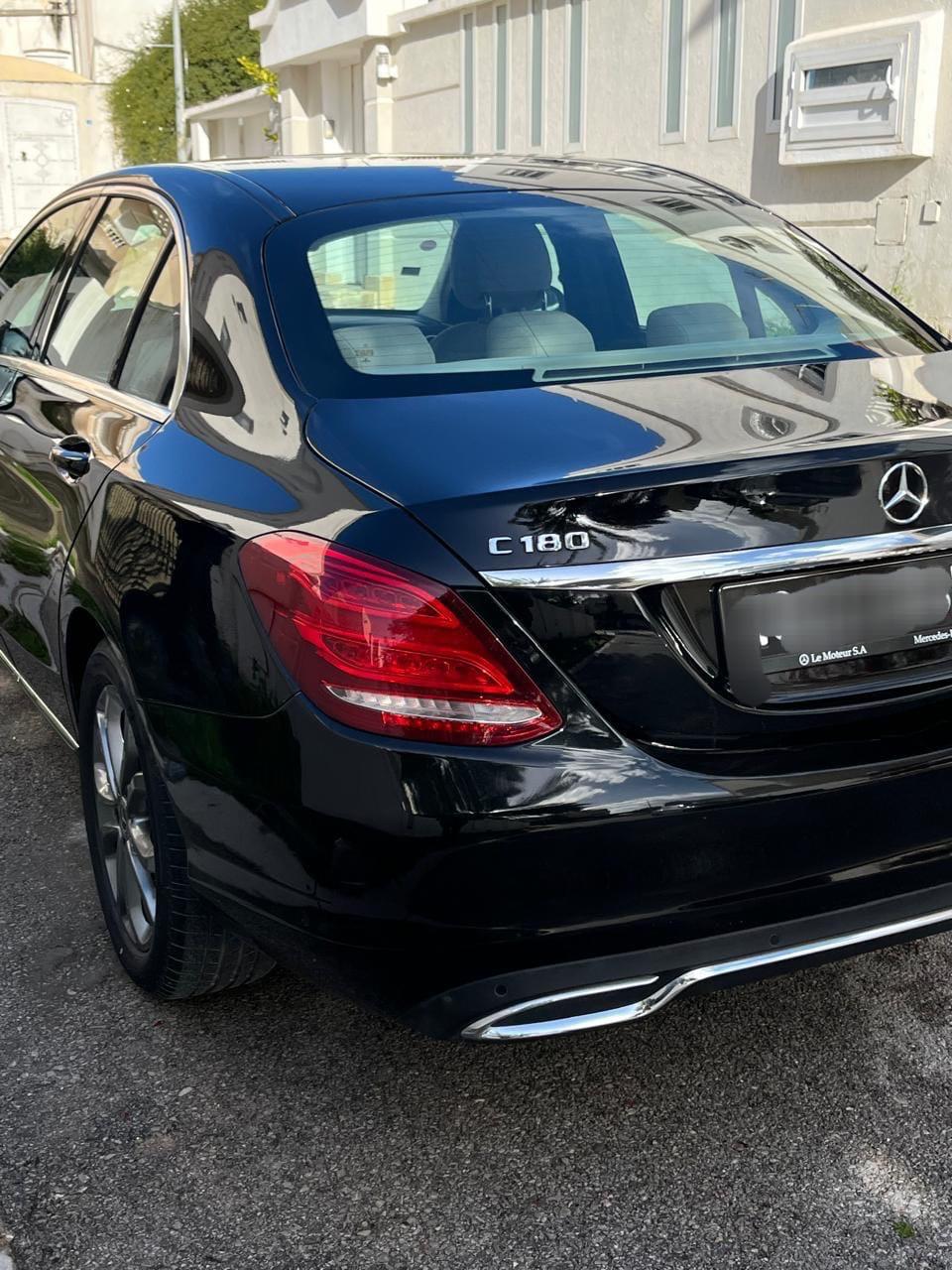 Ariana Ville&nbsp;Cite Ennasr 1&nbsp;Mercedes&nbsp;C&nbsp;Mercedes classe c tres bon etat