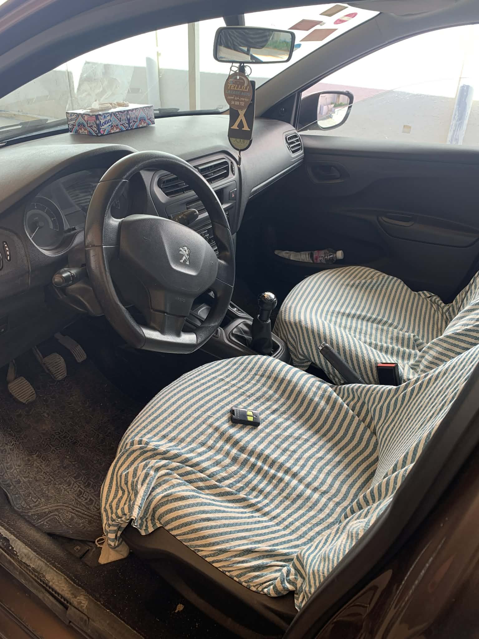 El Mourouj&nbsp;El Alia 1&nbsp;Peugeot&nbsp;Autre Mod�le&nbsp;301 neuve 1 ere main