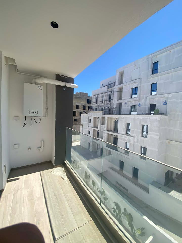 La Soukra&nbsp;La Soukra&nbsp;Vente&nbsp;Appart. 2 pi�ces&nbsp;S2 moderne avec suite parentale