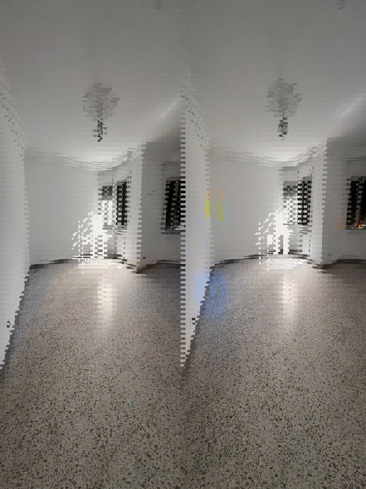 Le Bardo&nbsp;Le Bardo&nbsp;Location&nbsp;Appart. 4 pi�ces&nbsp;�tage de villa s3 ind�pendant