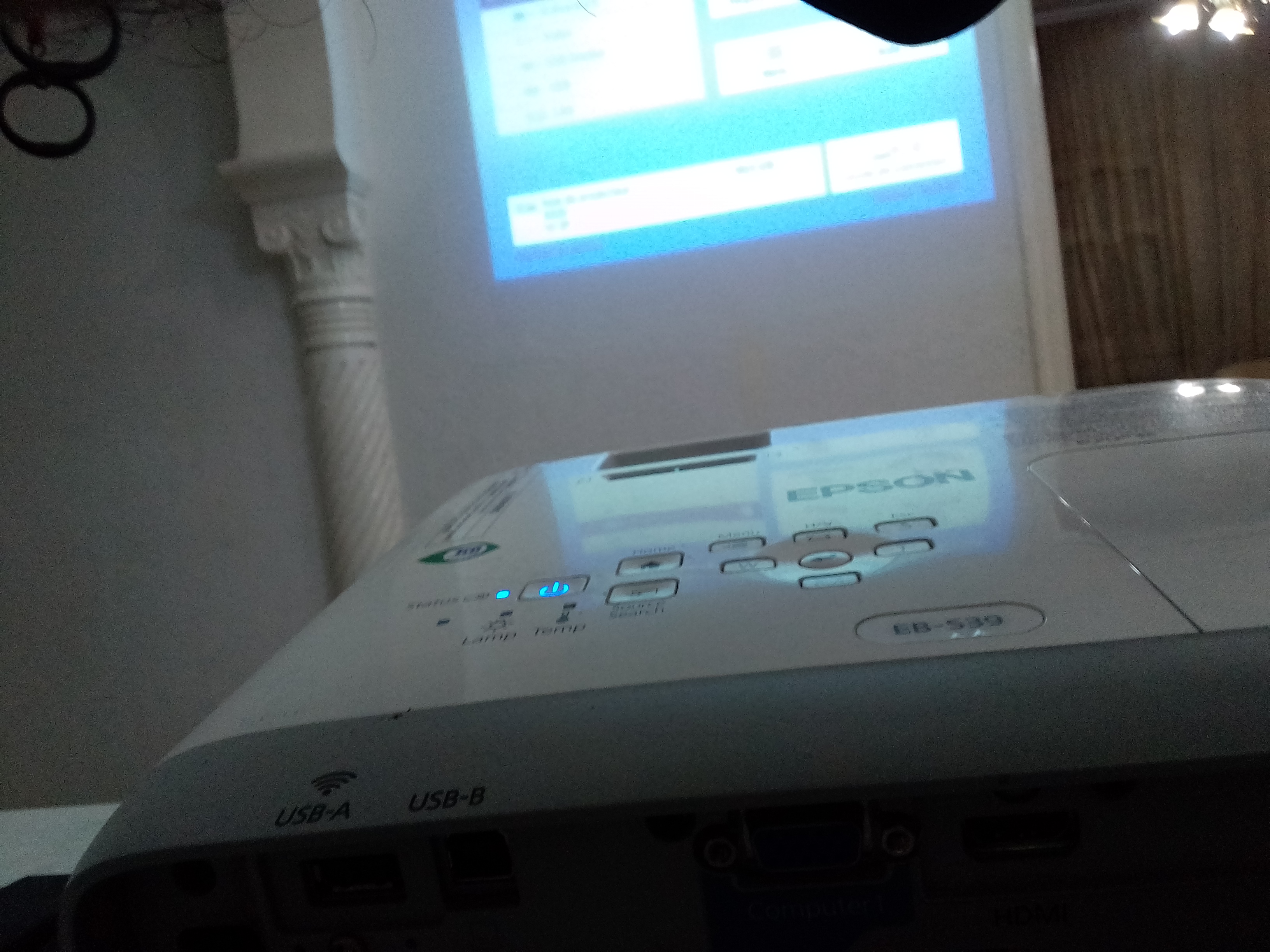 Ben Arous&nbsp;Ben Arous&nbsp;Autre&nbsp;Autre&nbsp;Videoprojecteur epson r�seau