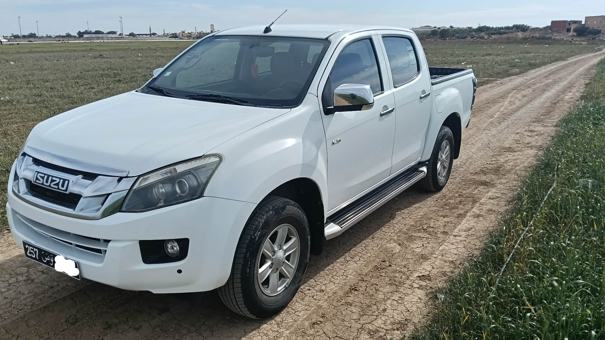 Sbikha&nbsp;Sbikha&nbsp;Isuzu&nbsp;D-Max&nbsp;Isuzu d max