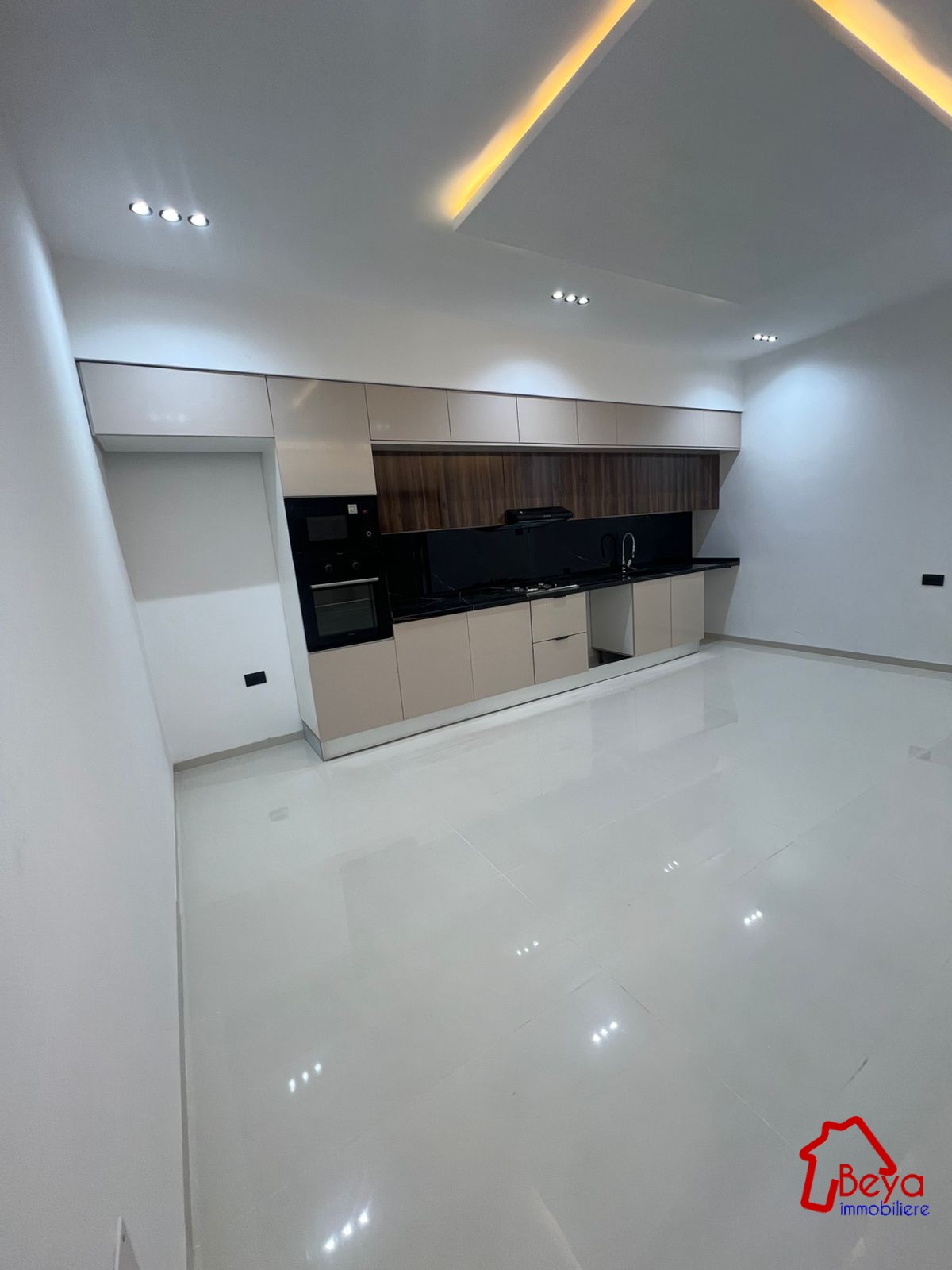 Hammamet&nbsp;Hammamet&nbsp;Vente&nbsp;Maisons&nbsp;Une villa avec piscine vva016