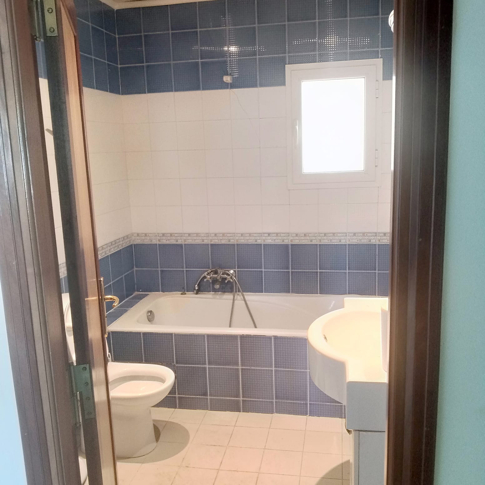 Ariana Ville&nbsp;Cite Ennasr 2&nbsp;Vente&nbsp;Appart. 3 pi�ces&nbsp;Appartement avenue h�di nouira
