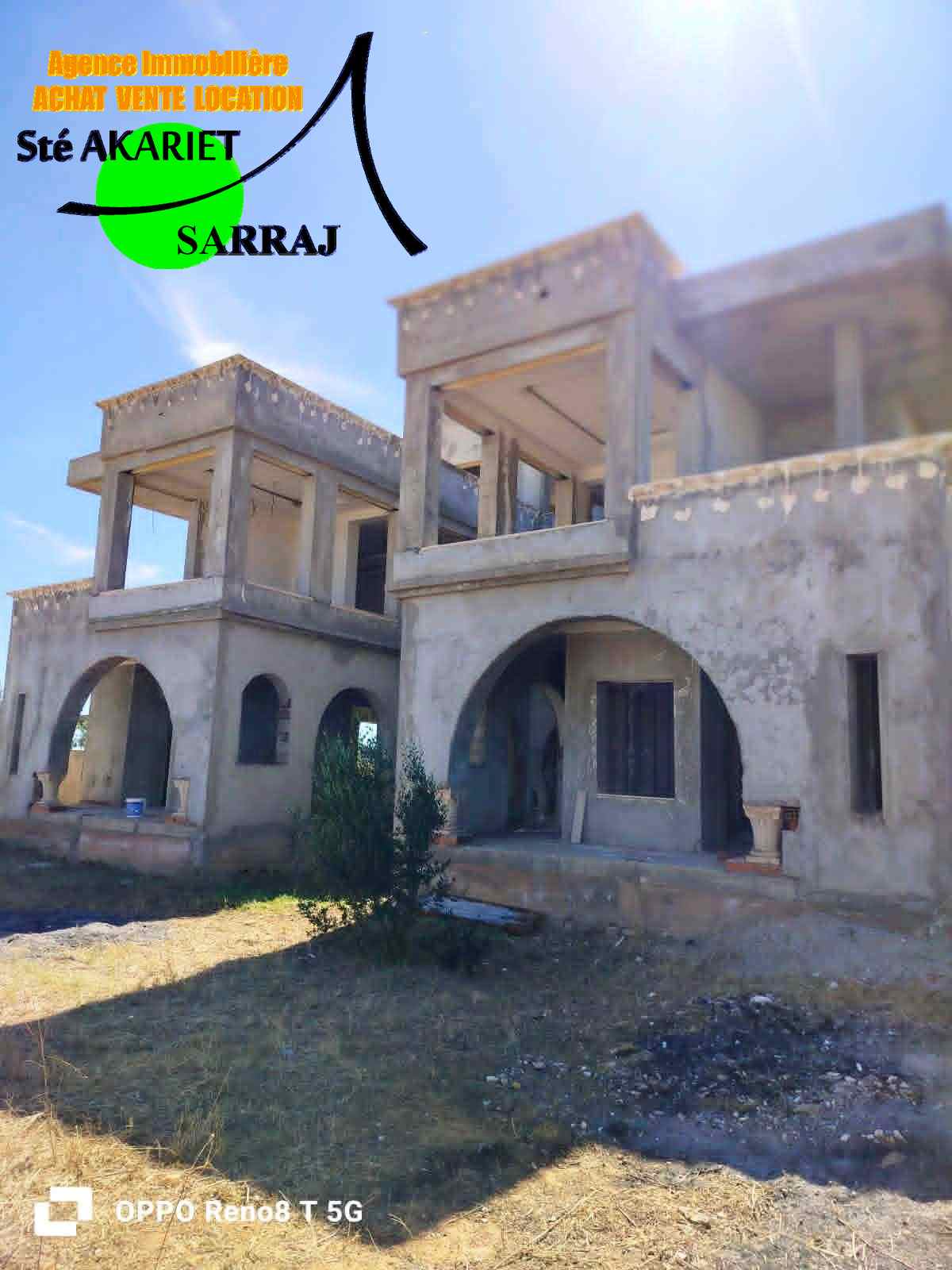 Akouda&nbsp;Chatt Meriem&nbsp;Vente&nbsp;Maisons&nbsp;Villa sur 3 niveaux manque de finition � rmila