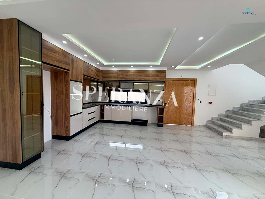 Hammamet&nbsp;Hammamet&nbsp;Vente&nbsp;Appart. 4 pi�ces&nbsp;Villa vennessa