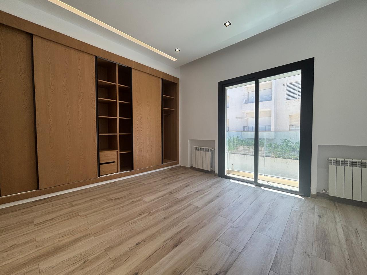 Ain Zaghouan&nbsp;Jardins de Carthage&nbsp;Vente&nbsp;Appart. 3 pi�ces&nbsp;Appt s2 de 186m2 aux jardins de carthage