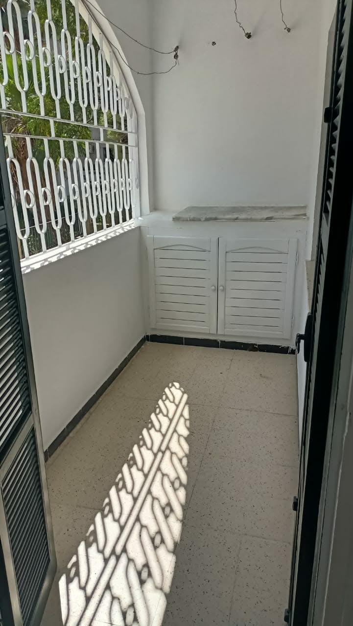 El Menzah&nbsp;El Manar 1&nbsp;Vente&nbsp;Appart. 4 pi�ces&nbsp;Un spacieux appartement s3 au rdc