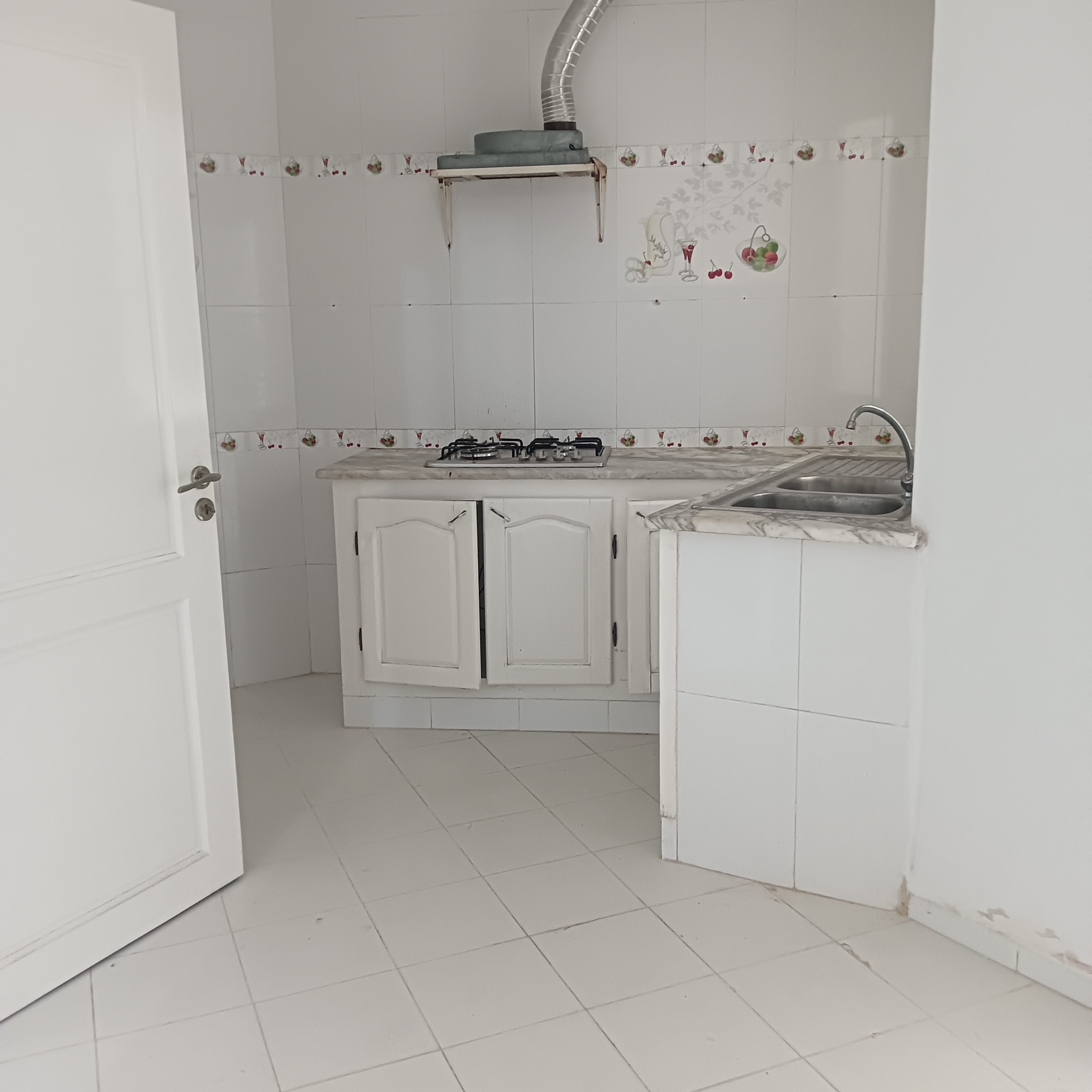 Ariana Ville&nbsp;Cite Ennasr 2&nbsp;Location&nbsp;Appart. 2 pi�ces&nbsp;Habitation   bureau