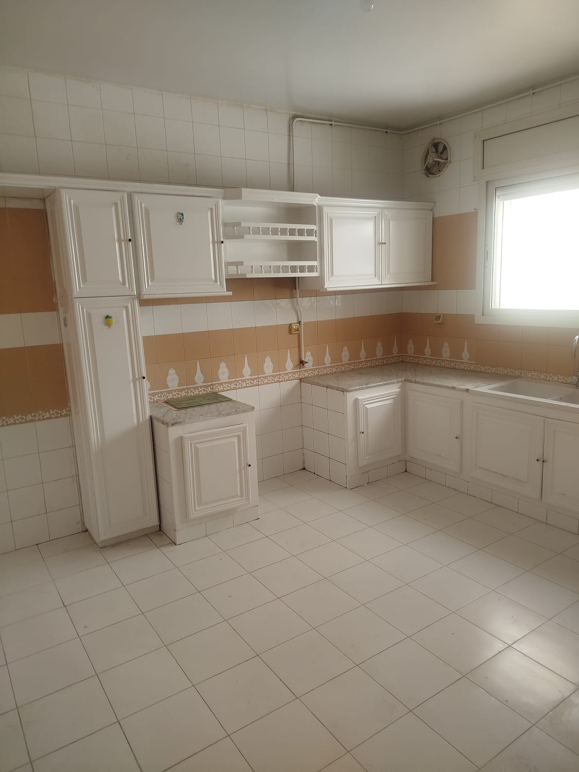 Mnihla&nbsp;Cite Ennasr&nbsp;Vente&nbsp;Appart. 4 pi�ces&nbsp;Un spacieux appartement s4 � ennasr2