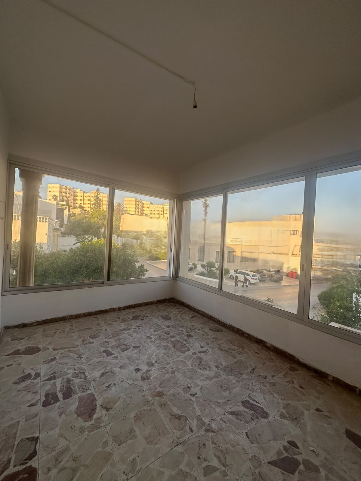Ariana Ville&nbsp;El Menzah 6&nbsp;Vente&nbsp;Maisons&nbsp;Villa d angle � menzah 6