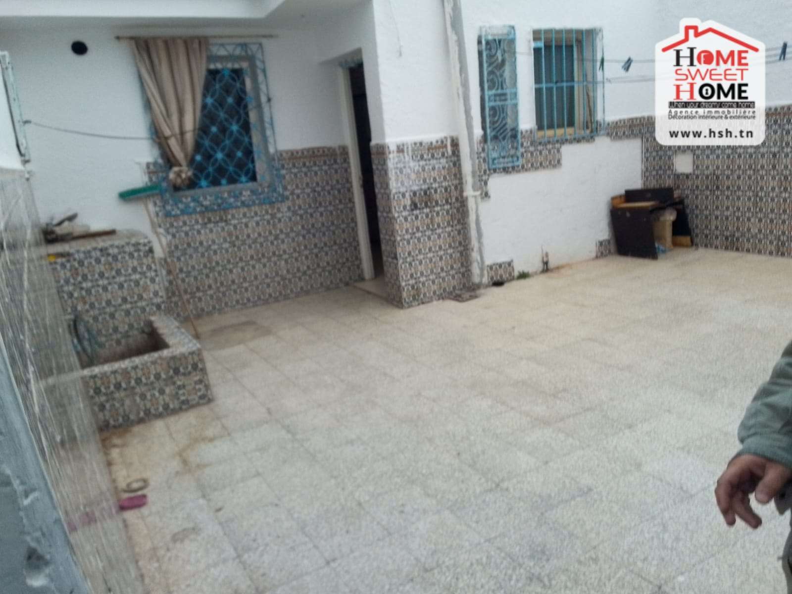 Hammam Lif&nbsp;Hammam Lif&nbsp;Vente&nbsp;Appart. 5 pi�ces+&nbsp;Immeuble deniz  � hammam lif
