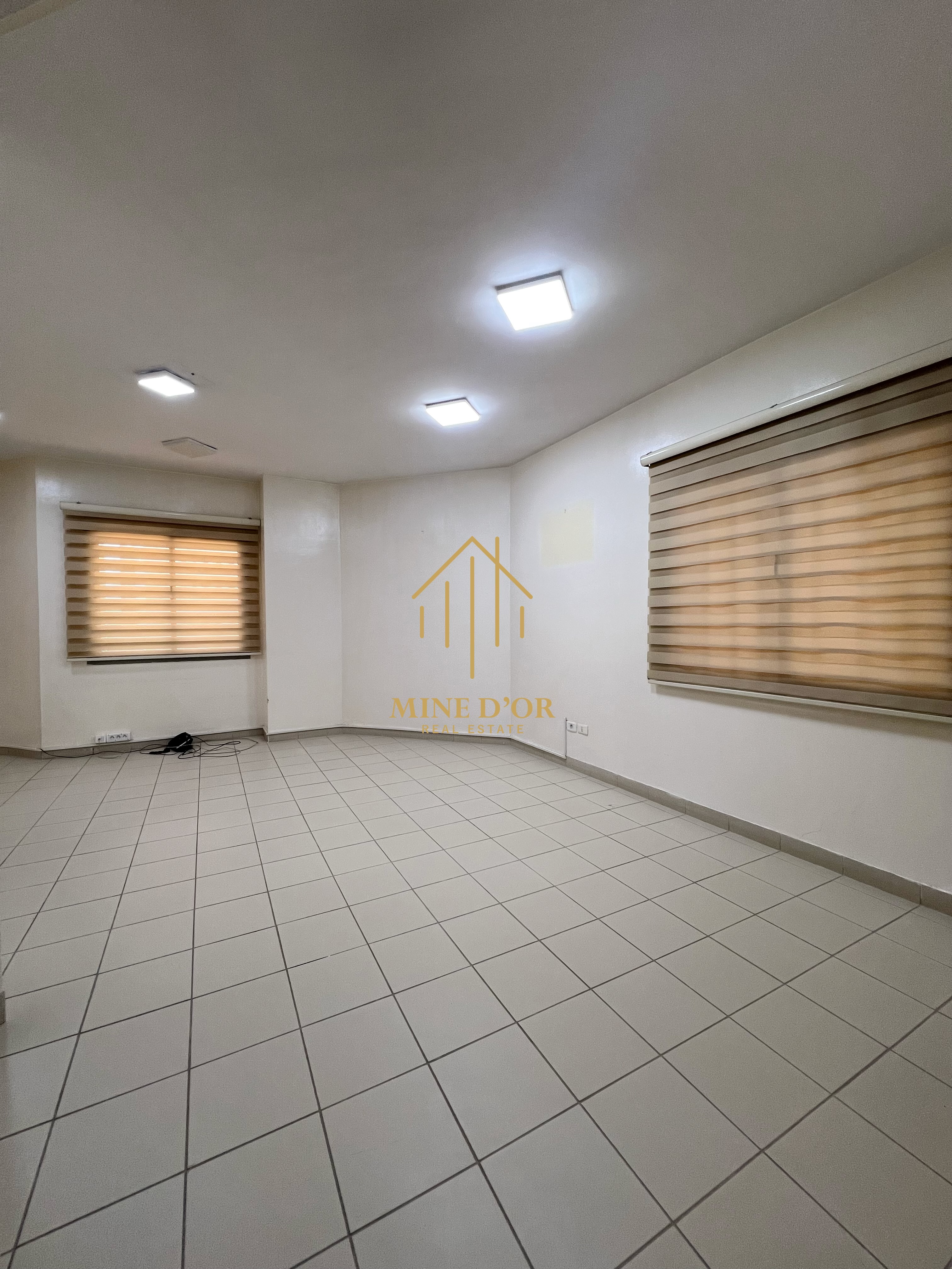 Bab Bhar&nbsp;Montplaisir&nbsp;Bureaux & Commerces&nbsp;Bureau&nbsp;Divers bureaux h2 h3 h4 � montplaisir