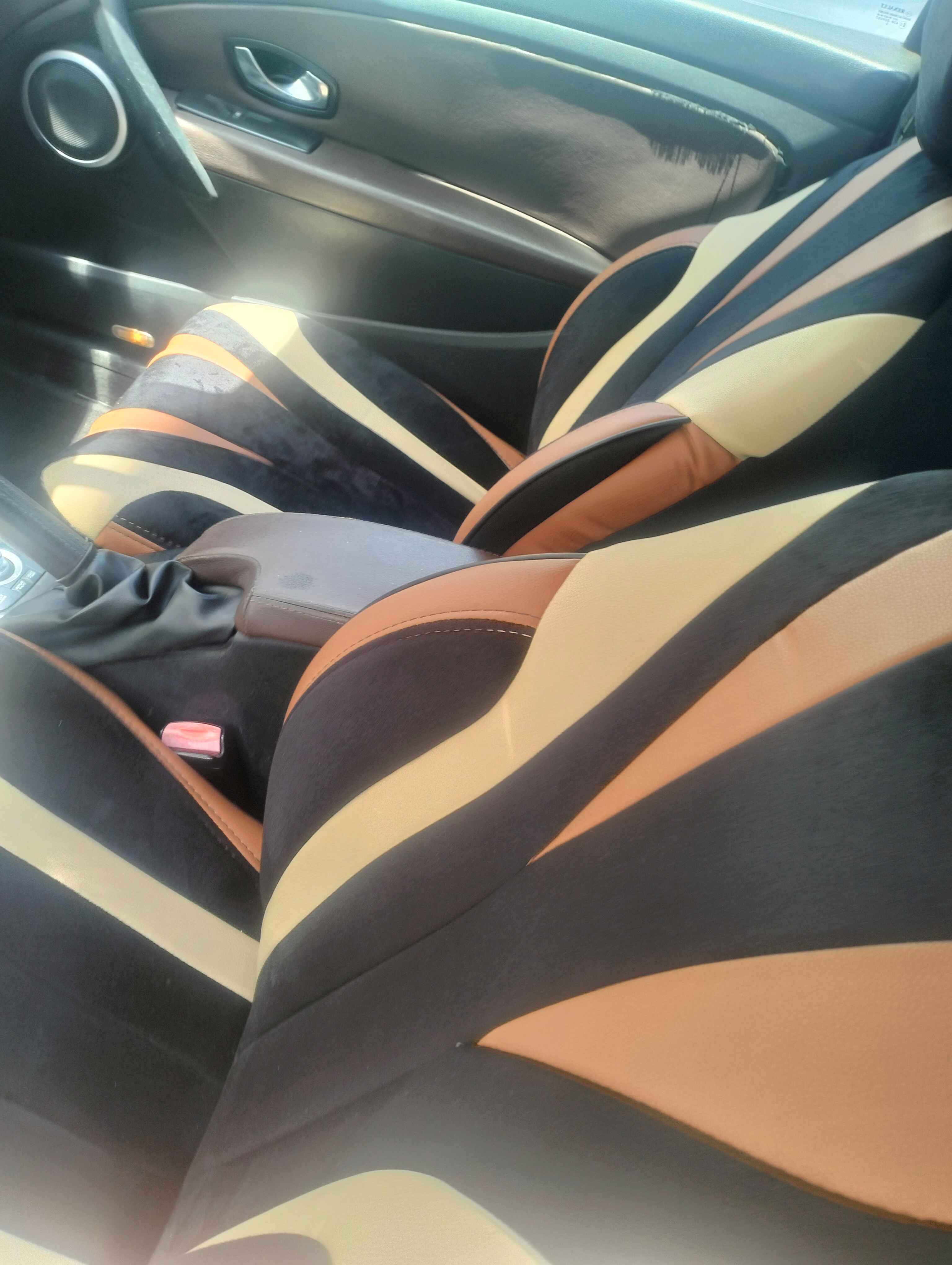 La Soukra&nbsp;La Soukra&nbsp;Renault&nbsp;Megane&nbsp;Megane 3 coup�e