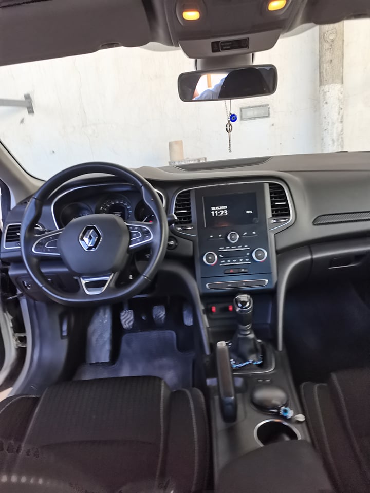 Grombalia&nbsp;Grombalia&nbsp;Renault&nbsp;Megane.Classique&nbsp;Megane sedan 1er main