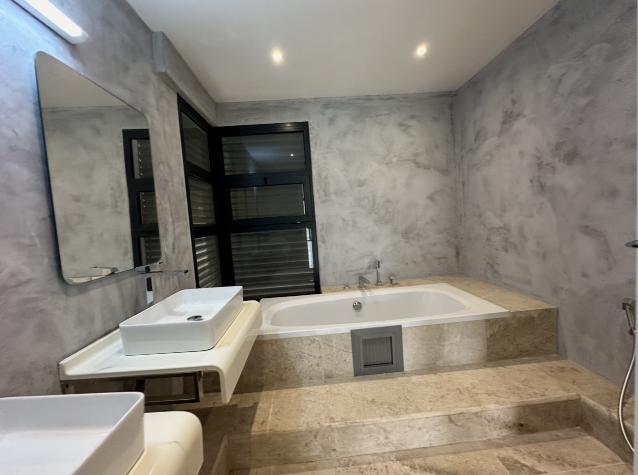 La Soukra&nbsp;Chotrana 1&nbsp;Vente&nbsp;Duplex&nbsp;Av triplex soukra luxe