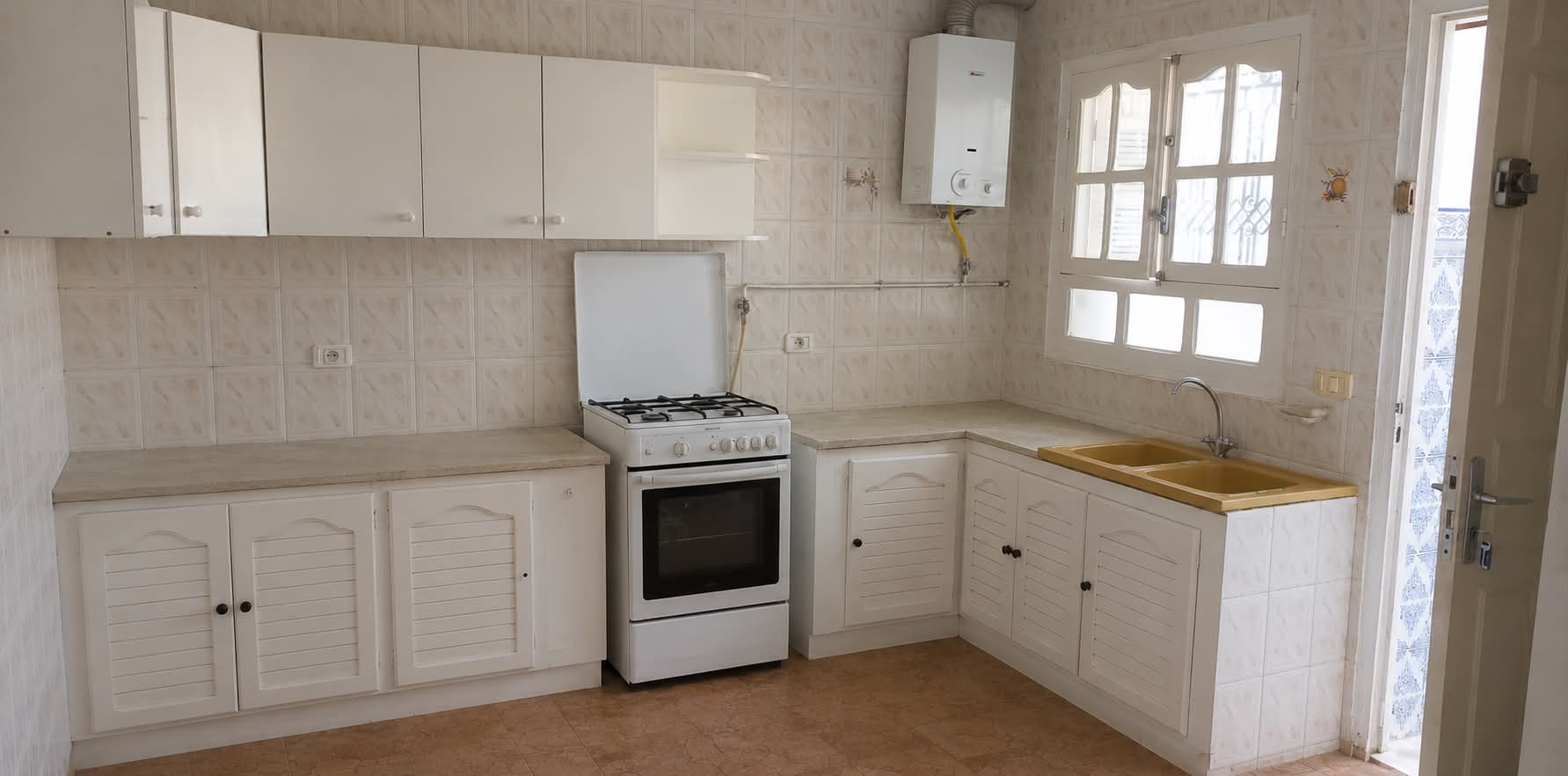 Nabeul&nbsp;Nabeul&nbsp;Vente&nbsp;Autre&nbsp;Grande villa � 2 �tages � nabeul