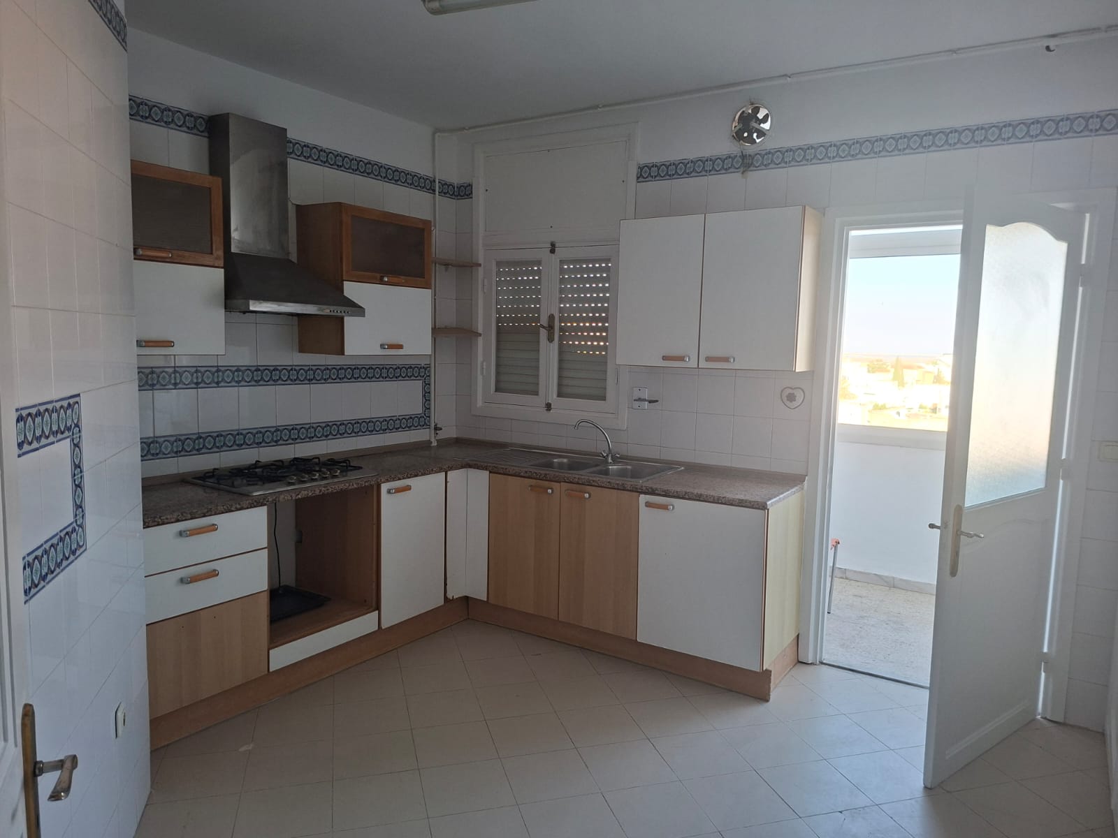 Ariana Ville&nbsp;Cite Ennasr 2&nbsp;Vente&nbsp;Appart. 4 pi�ces&nbsp;Appart s plus 3 � ennasr 2