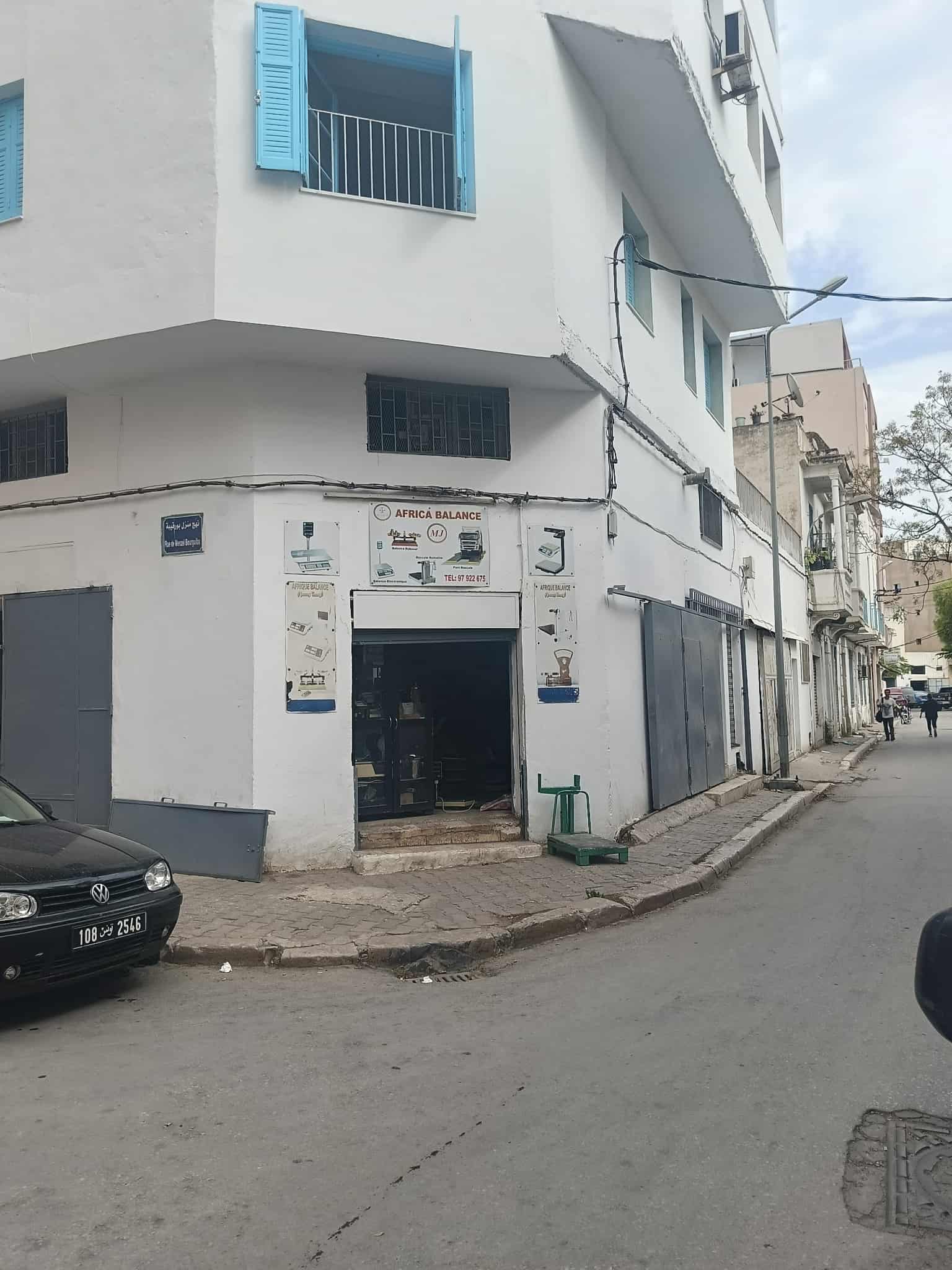 Bab Souika&nbsp;Bab El Assel&nbsp;Vente&nbsp;Autre&nbsp;Deux bureaux et 3 locaux commerciaux � beb la3sal