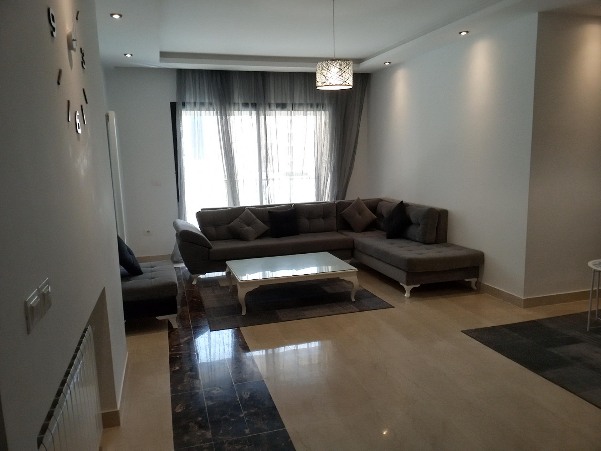 Ain Zaghouan&nbsp;Jardins de Carthage&nbsp;Vente&nbsp;Appart. 5 pi�ces+&nbsp;Jardin de carthage vnt s4